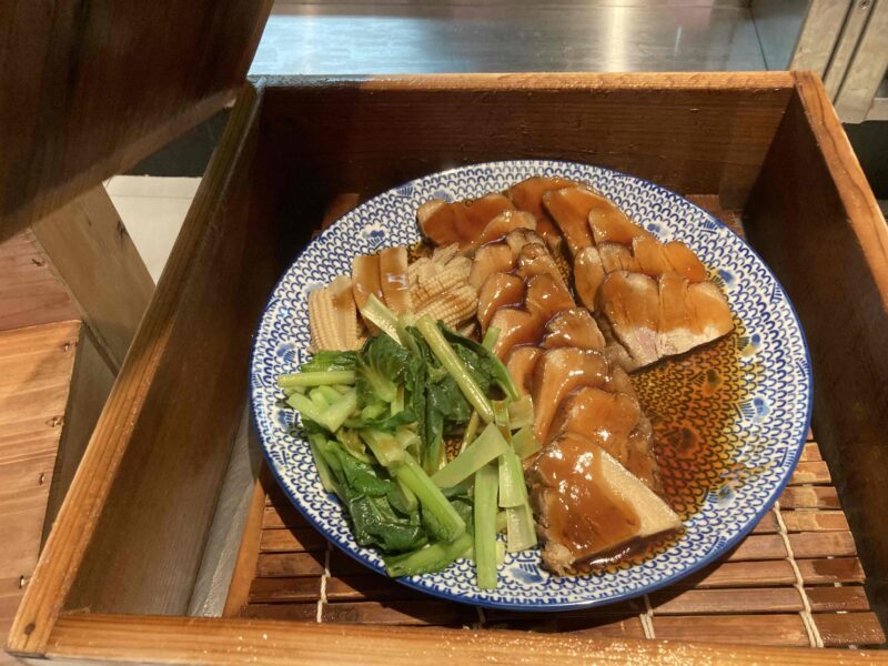 コートヤード・マリオット銀座東武ホテル の ブッフェレストラン「NYグリル＆ブッフェ フィオーレ 」 の 角煮