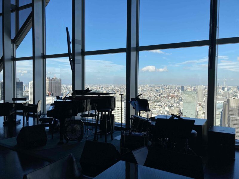 パークハイアット東京「ニューヨークグリル」の窓