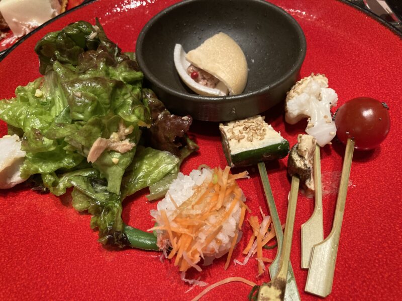 ヒルトン東京マーブルラウンジ「ストロベリービュッフェ」の料理のお皿2