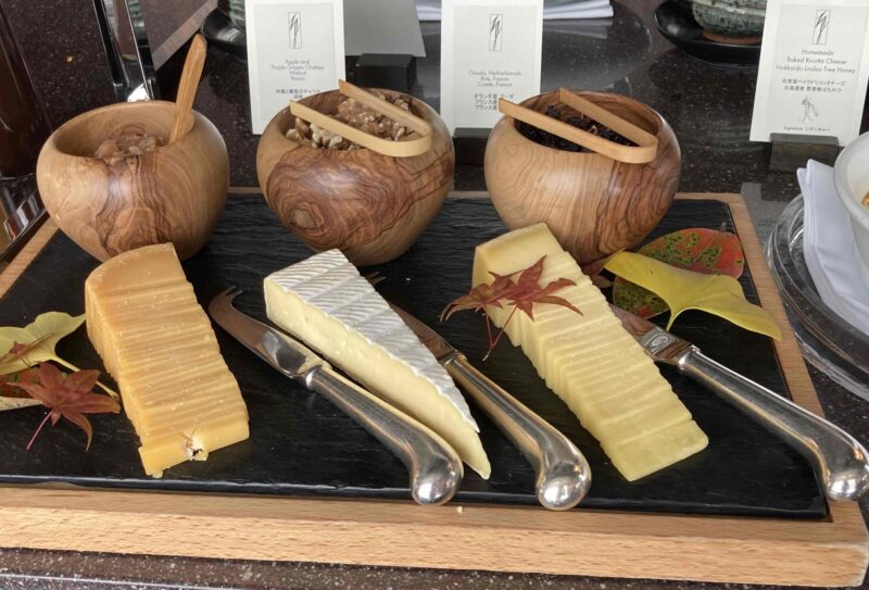 パークハイアット東京「ニューヨークグリル」チーズ3種