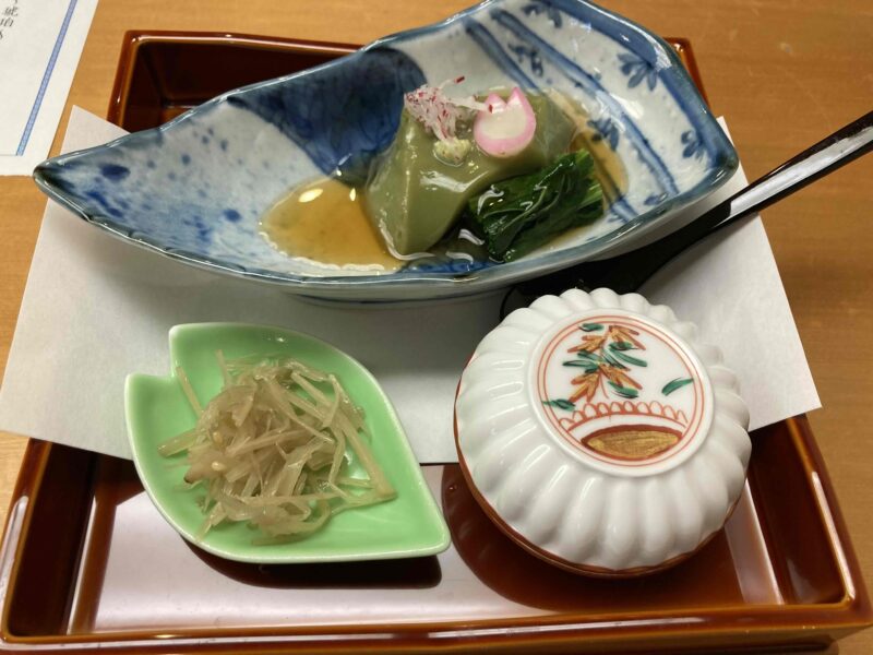 ホテルモントレ仙台の「日本料理 隨縁亭」本日の前菜小鉢三種盛り