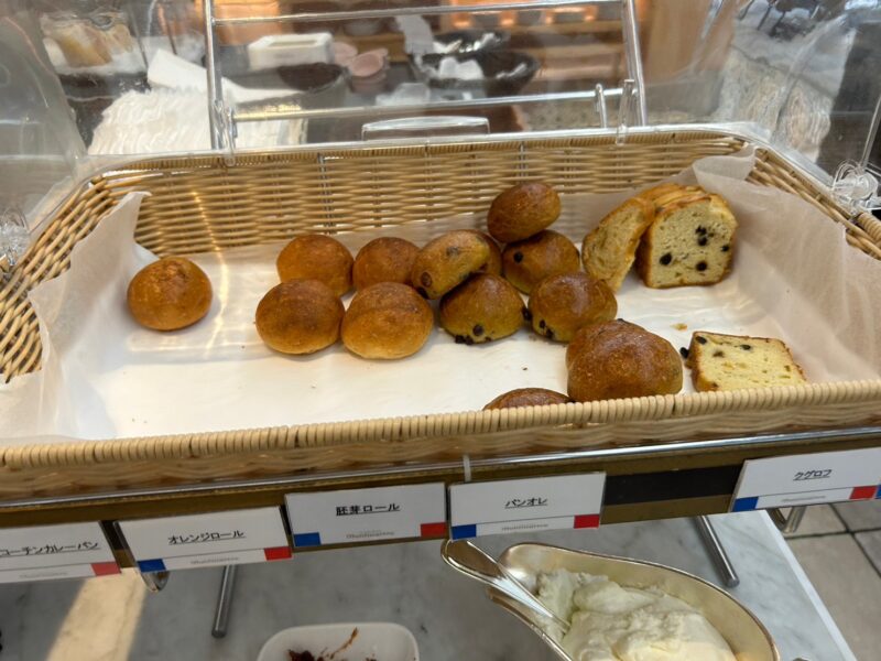 名古屋東急ホテル 朝食ブッフェのパン4