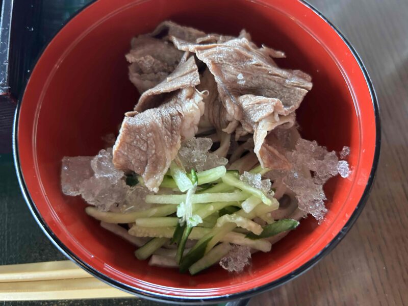 東京ディズニーシー「レストラン櫻」の「本日のおすすめ」和牛くわ焼きの冷製七穀うどん1