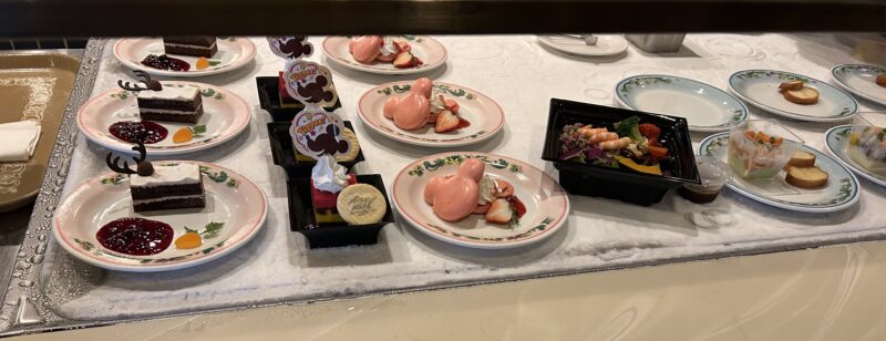 東京ディズニーシー「カフェ・ポルトフィーノ」の「シェフおすすめのデザート」1