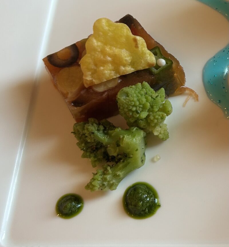 S.S.コロンビア・ダイニングルーム ～シェフズ・イマジネーション～　スペシャルコース ミネストローネの煮凝り