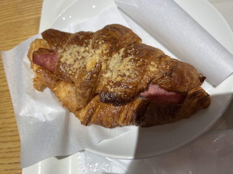 スターバックス リザーブ® カフェ 新宿マルイ本館2階店「コルネッティ ハムチーズ」