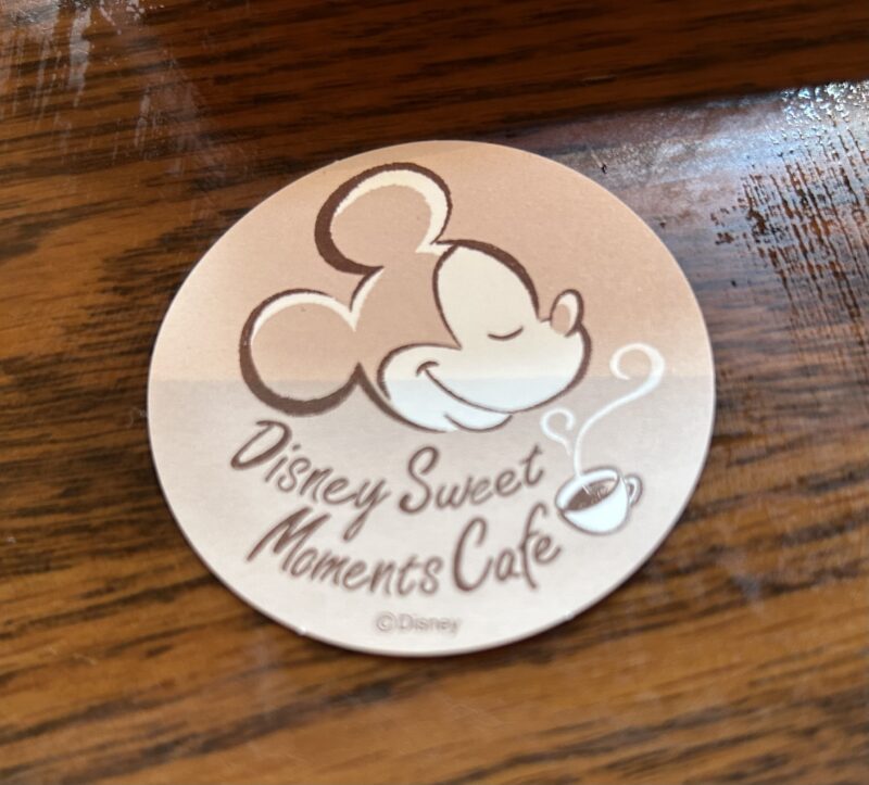 東京ディズニーシーのゴンドリエ・スナック「ディズニー・スウィートモーメント・カフェ」ステッカー