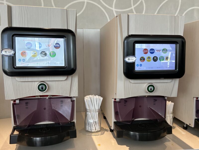 ヒルトン東京ベイ「ラウンジ・オー」「ハロウィーンスイーツビュッフェ マジカルパーティー〜秘密の謎解きスイーツ〜」ソフトドリンク