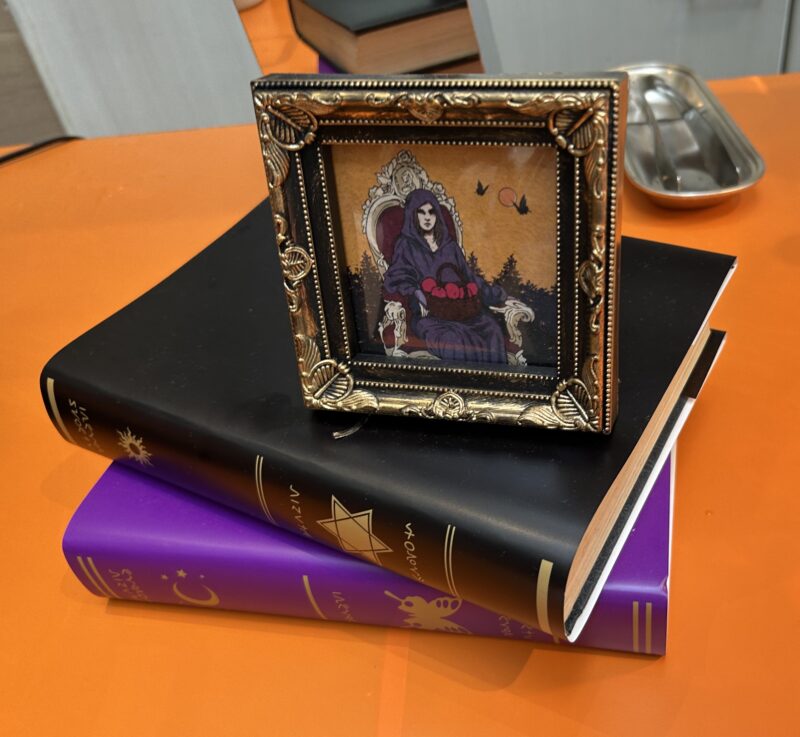 ヒルトン東京ベイ「ラウンジ・オー」「ハロウィーンスイーツビュッフェ マジカルパーティー〜秘密の謎解きスイーツ〜」装飾4