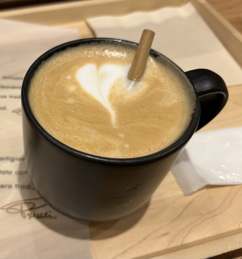 スターバックス リザーブ® ストア銀座マロニエ通り 「ウィンター シナモン ラテ」2