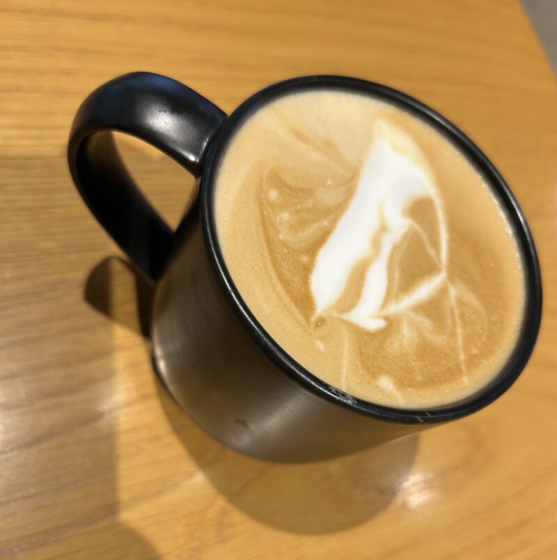 スターバックス リザーブ® ストア銀座マロニエ通り カプチーノ2