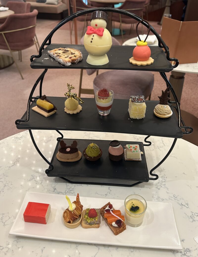 ANAインターコンチネンタルホテル「アトリウムラウンジ & ジュネヴァ ロビーバー」【Xmas2025】フェスティブアフタヌーンティー