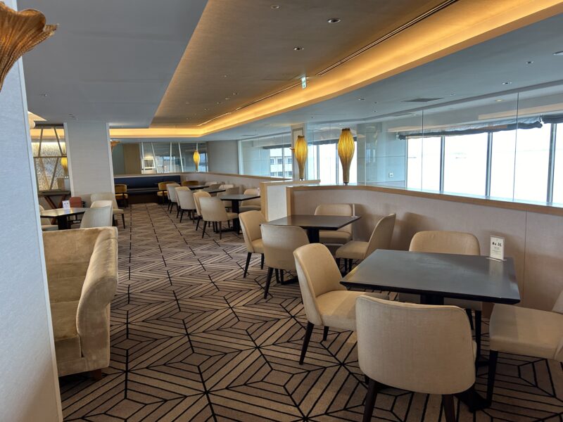 シェラトン・グランデ・トーキョーベイ・ホテルのシェラトンクラブ(クラブラウンジ)の内装1