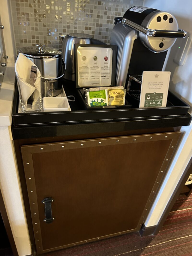 シェラトン・グランデ・トーキョーベイ・ホテル シェラトンクラブルーム ドリンクコーナー2