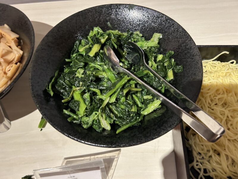 シェラトン・グランデ・トーキョーベイ・ホテルのシェラトンクラブ(クラブラウンジ)「イブニングカクテルサービス」青菜