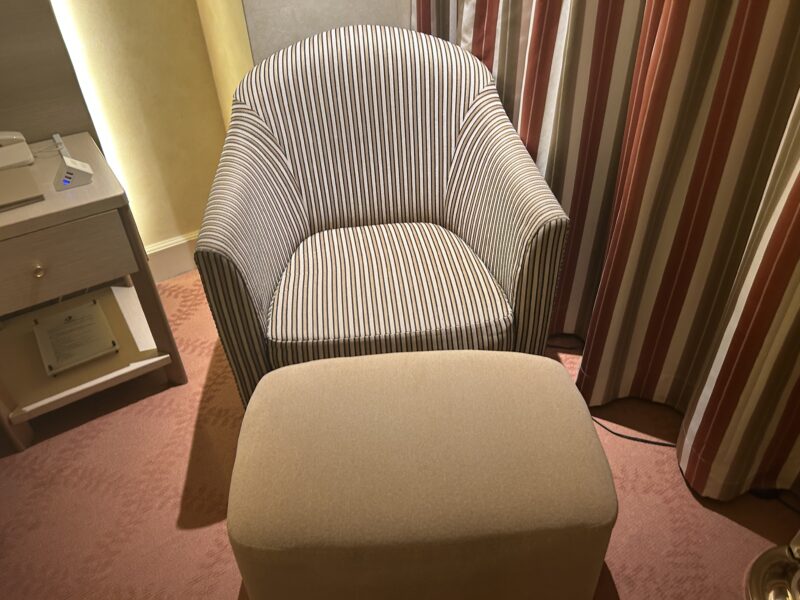 ホテルオークラ東京ベイのデラックスルーム インテリア2