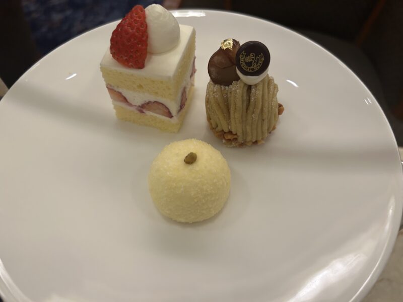 帝国ホテル「ランデブーラウンジ」アフタヌーンティー「ザ・ランデブー」スイーツ
