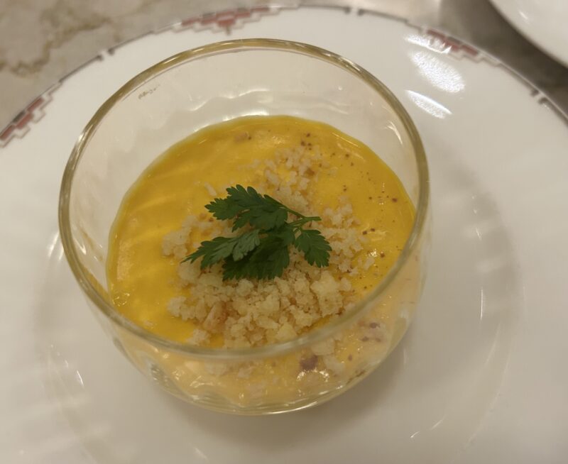 帝国ホテル「ランデブーラウンジ」アフタヌーンティー「ザ・ランデブー」カボチャのムース1