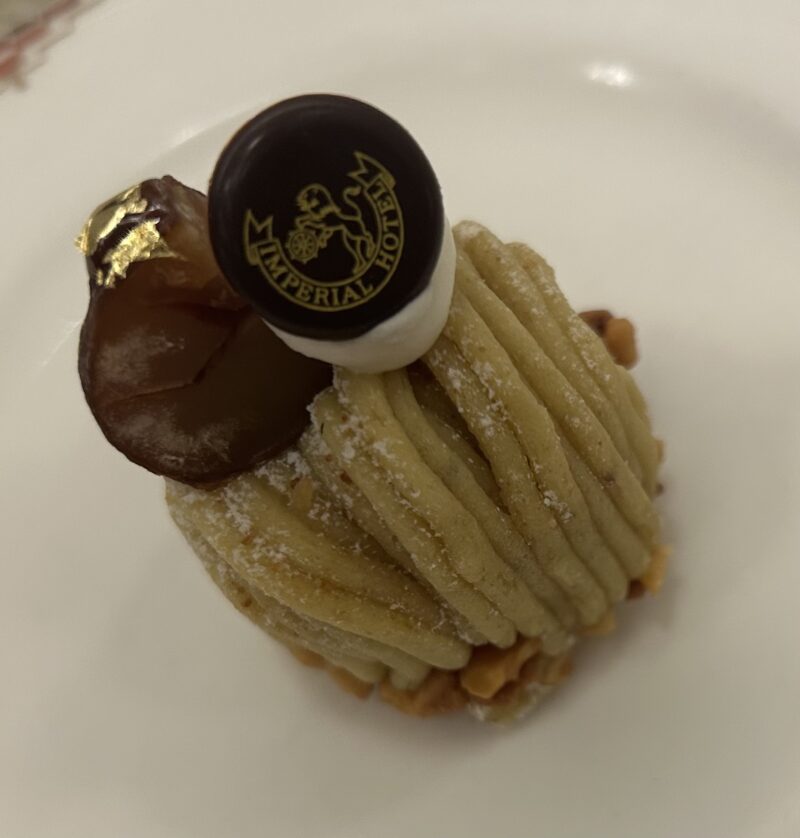 帝国ホテル「ランデブーラウンジ」アフタヌーンティー「ザ・ランデブー」モンブラン1