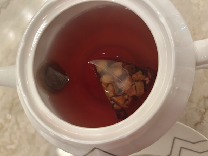 帝国ホテル「ランデブーラウンジ」アフタヌーンティー「ザ・ランデブー」フルーツカクテル2