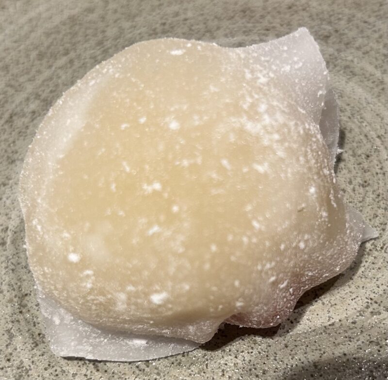 「現代里山料理 ZEN HOUSE」アフタヌーンティー スタンド メニュー 2段目 スイーツ 苺大福1