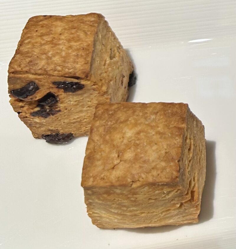 芝パークホテル「ザ ダイニング」アフタヌーンティー スコーン2