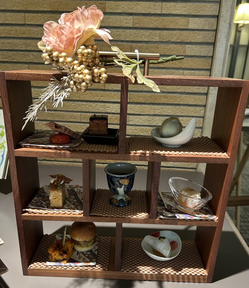 芝パークホテル「ザ ダイニング」アフタヌーンティー スタンドメニュー