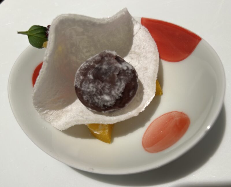 芝パークホテル「ザ ダイニング」アフタヌーンティー 柚子餡雪山見立て2