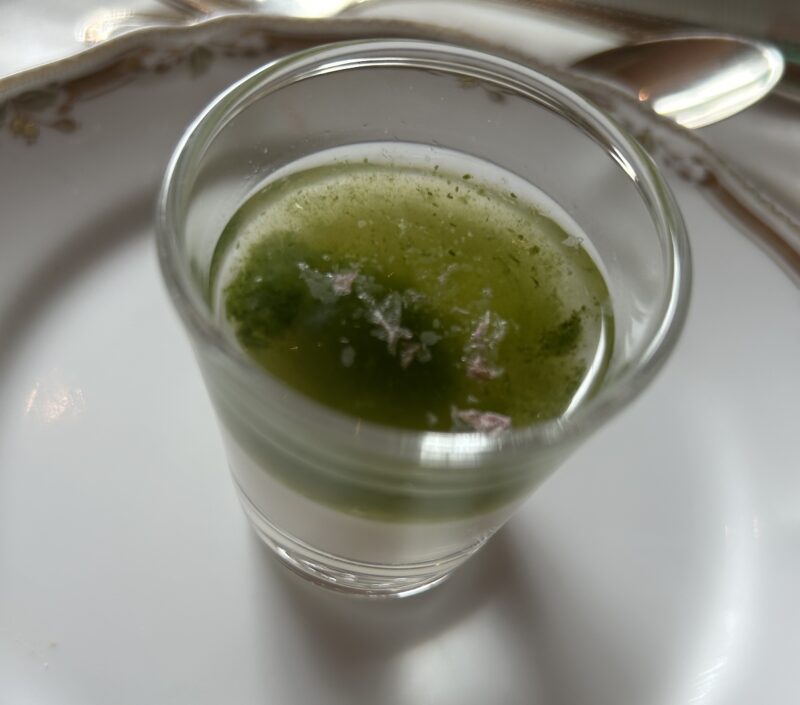 シェラトン都ホテル東京「ロビーラウンジ　バンブー」桜のアフタヌーンティー 桜のパンナコッタ