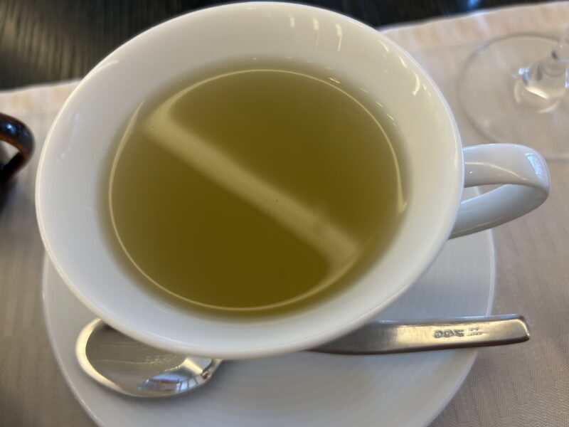 セルリアンタワー東急ホテル「日本料理「Japanese Cuisine 桜丘」のアフタヌーンティー 抹茶黒豆玄米茶