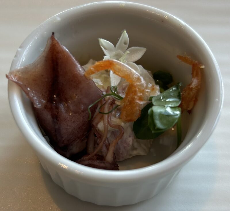 DINING & BAR TABLE 9 TOKYO／品川プリンスホテル「天空のお花見アフタヌーンティー～桜＆いちご～+カフェフリー(時間無制限)」桜の花と筍のメリメロ ホタルイカ（ココット）