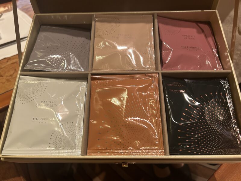 ザ・ペニンシュラ東京「ザ・ロビー（コンチネンタルダイニング）」【桜アフタヌーンティー】春×桜を感じるスイーツ&セイボリー 紅茶のおみやげ