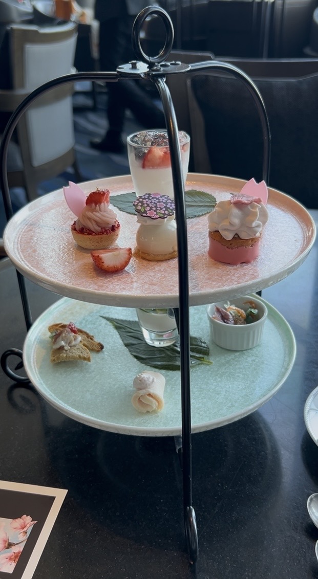 DINING & BAR TABLE 9 TOKYO／品川プリンスホテル「天空のお花見アフタヌーンティー～桜＆いちご～+カフェフリー(時間無制限)」アフタヌーンティー