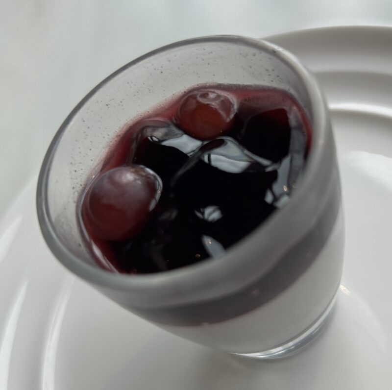 VMG CAFE 九段会館テラス Kudan Kaikan Terrace アフタヌーンティー  巨峰と黒胡麻のブランマンシェ